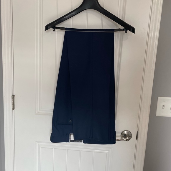 Navy Suit. 46L Jacket. 40 Pant - Picture 6 of 7